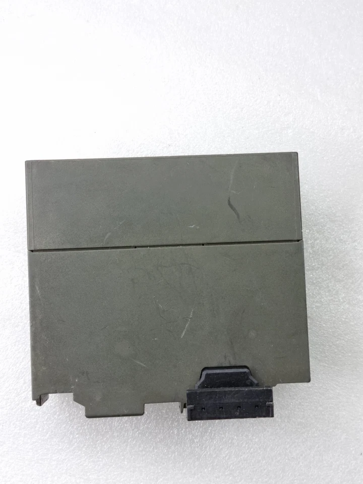 SIEMENS 6ES7 321-1BL00-0AA0 SIMATIC S7 E-STAND 4 MODULE 6ES73211BL000AA0 (USED)